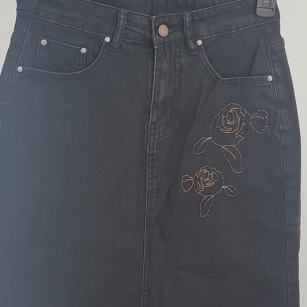Black Denim Maxi Skirt with Floral Embroidery - Picture 6 of 16